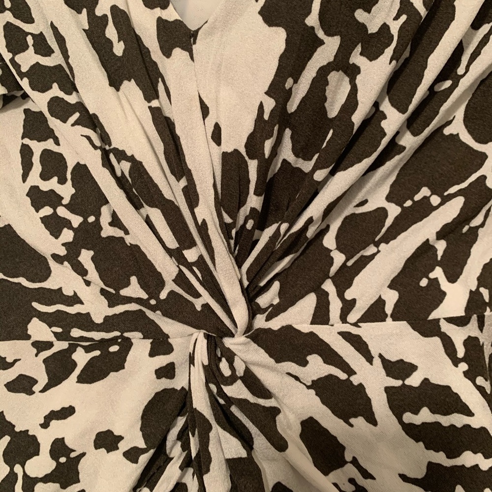 MaxMara Print Dress Super Flattering! - Picture 8 of 8